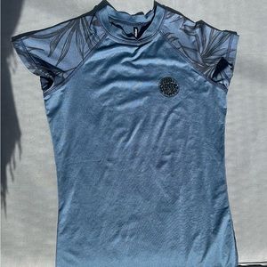 Ripcurl Short Sleeve Rash Guard Swim Top Small